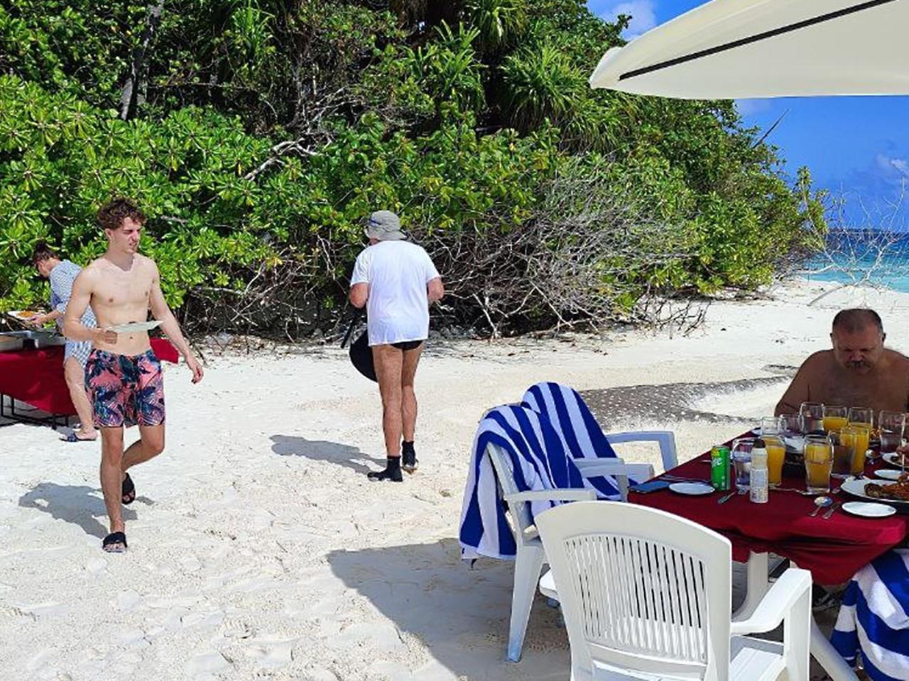 Rindali Maldives Maaenboodhoo Hotel Dhaalu Atoll Exterior photo